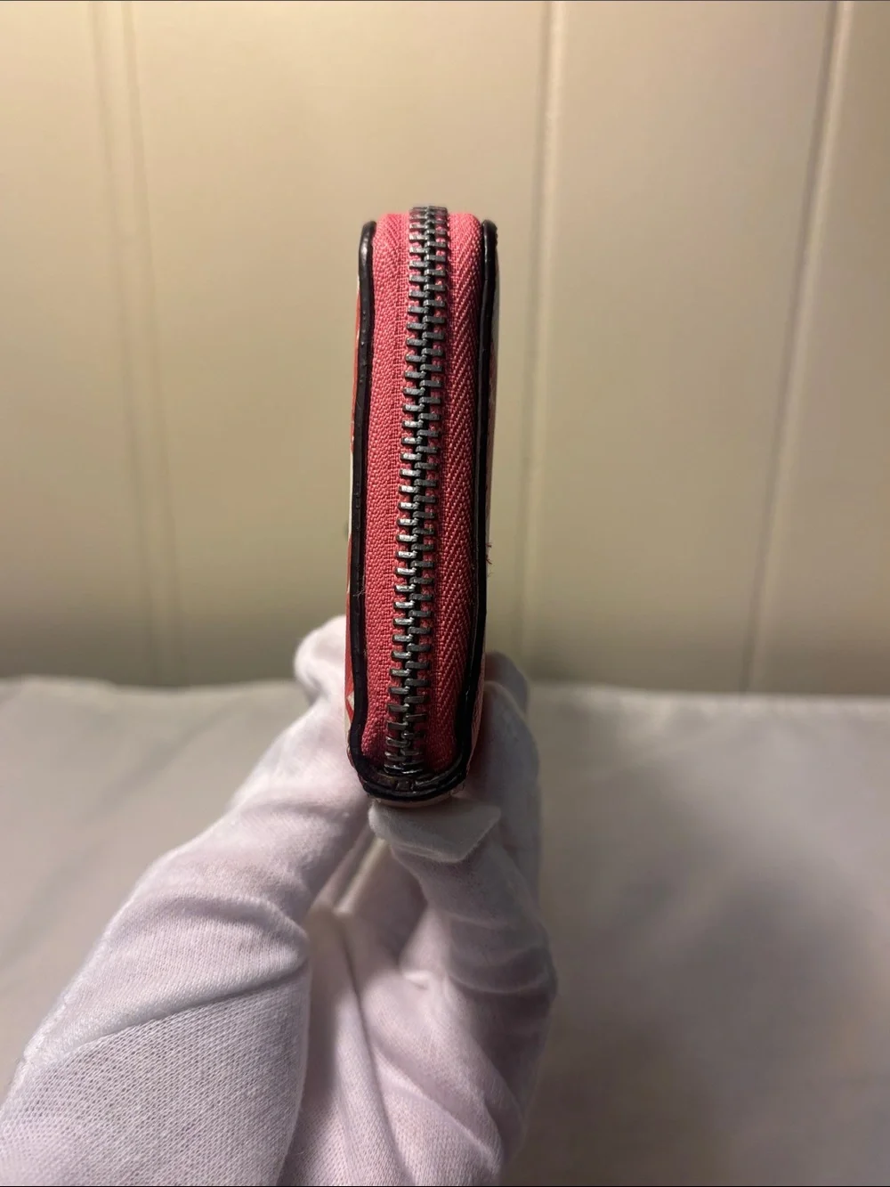 EUC Coach Peyton Dream C Slim Zip Around Wallet - White & Pomegranate Pink